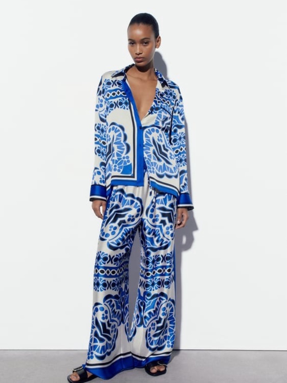Zara Blue & White Printed Wide-Leg Pant Suit & Matching Blouse XS